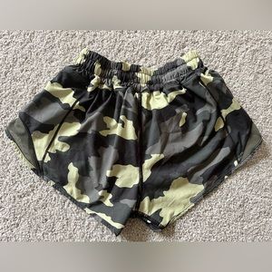 Lululemon Hotty hot shorts!